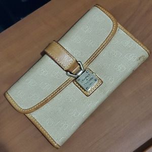 Dooney & Burke Wallet
